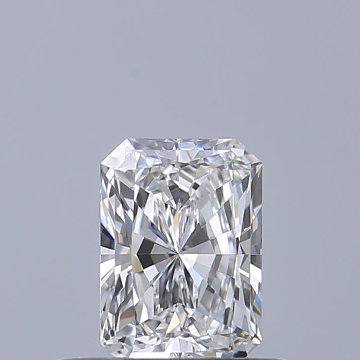 0.40 carat Radiant diamond D VVS2 