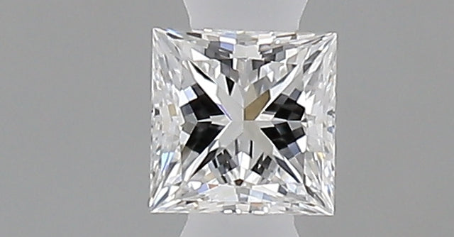 0.23 carat Princess diamond D VVS2 
