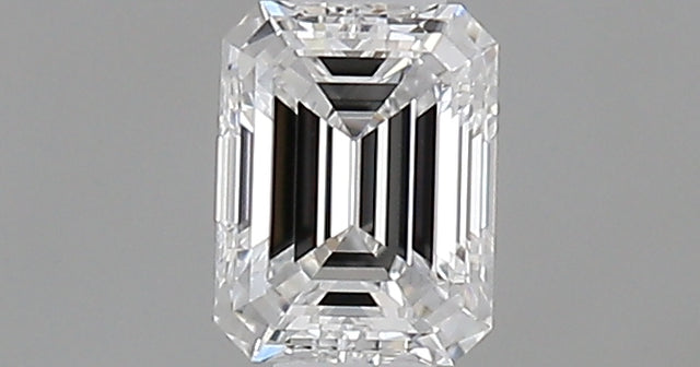 0.30 carat Emerald diamond D  VS1 