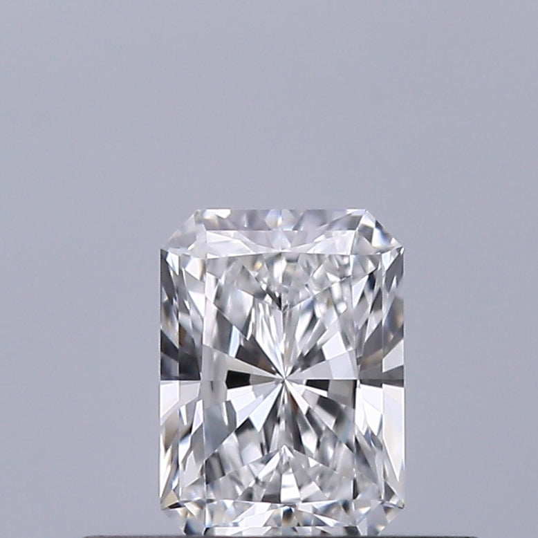 0.31 carat Radiant diamond D VS1 