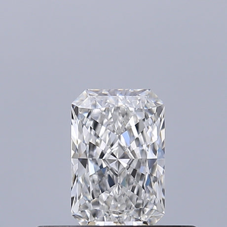 0.31 carat Radiant diamond E IF 