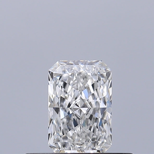 0.31 carat Radiant diamond E IF 
