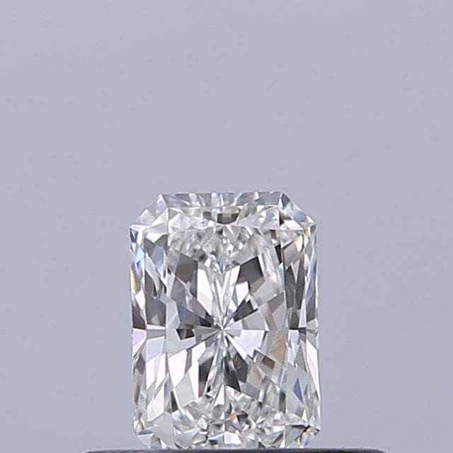 0.30 carat Radiant diamond E VVS1 