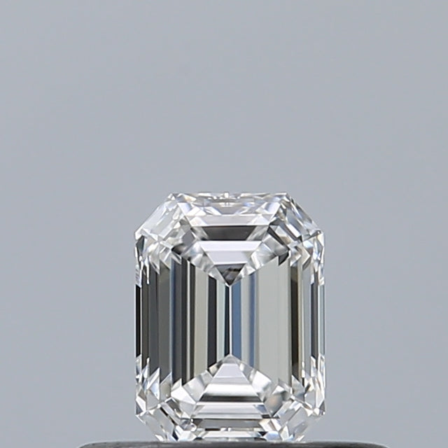 0.30 carat Emerald diamond D VS1 