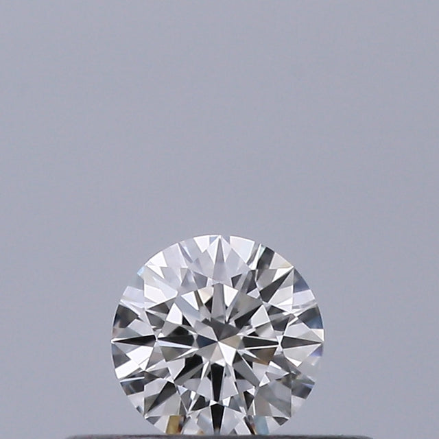 0.18 carat Round diamond E VVS2 Excellent
