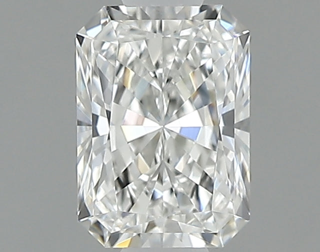 0.61 carat Radiant diamond E VVS2 