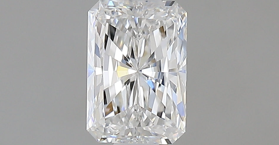 0.70 carat Radiant diamond E VVS2 