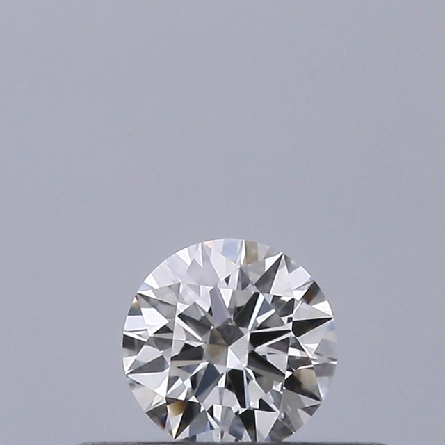 0.18 carat Round diamond F VVS1 Excellent