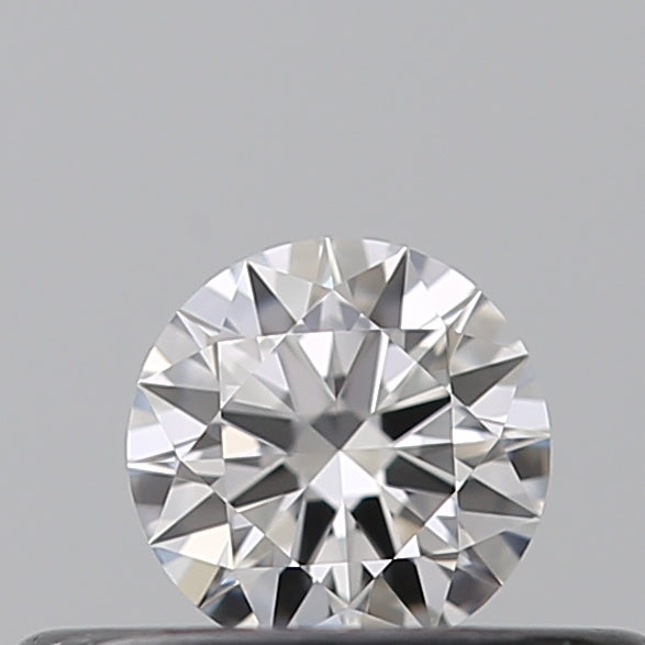 0.18 carat Round diamond E  VVS1 Excellent