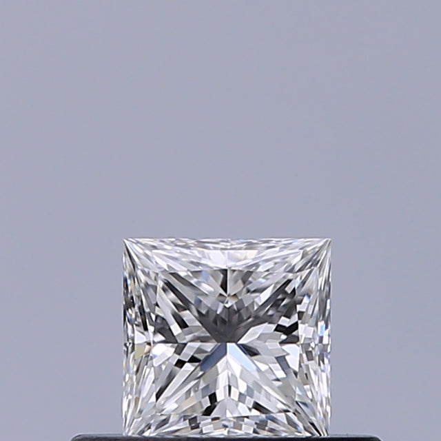 0.31 carat Princess diamond E VVS1 