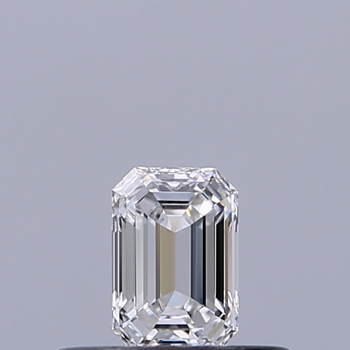 0.24 carat Emerald diamond E VVS1 