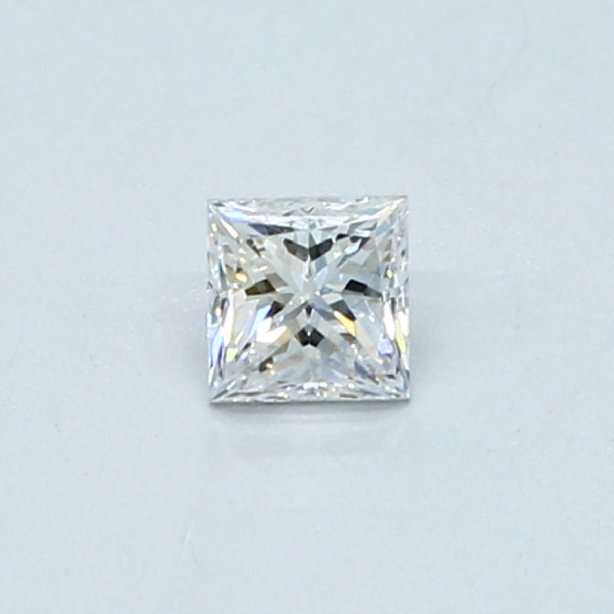 0.28 carat Princess diamond D  VVS2