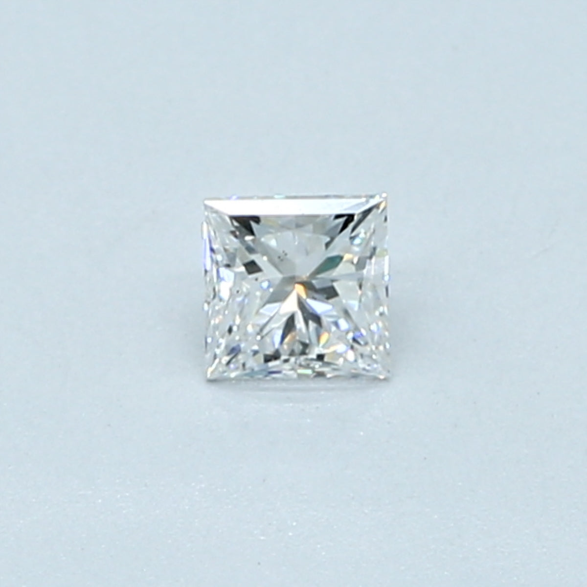 0.23 carat Princess diamond D  VS2