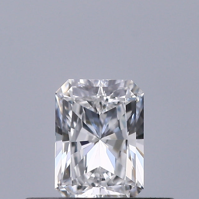 0.31 carat Radiant diamond D IF 