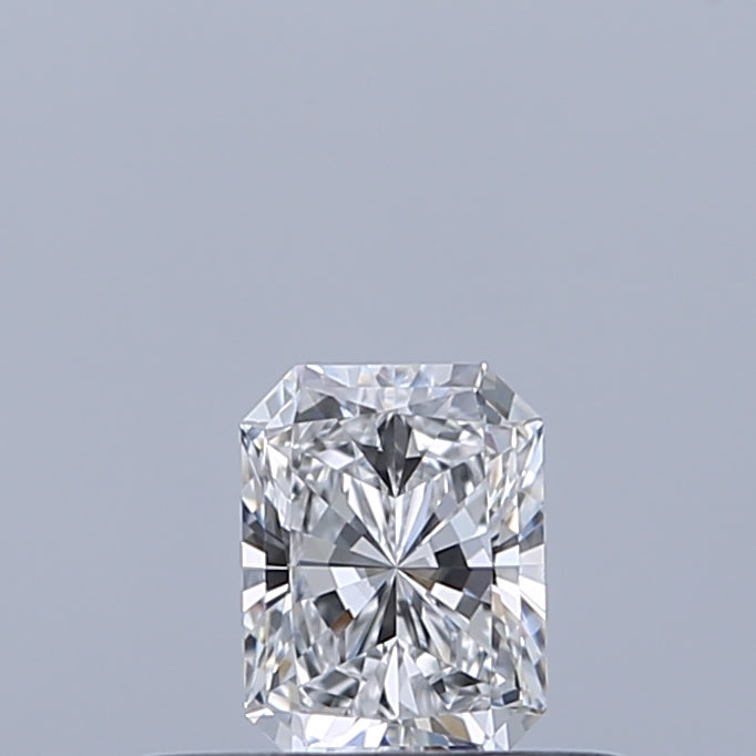 0.25 carat Radiant diamond D VVS1 