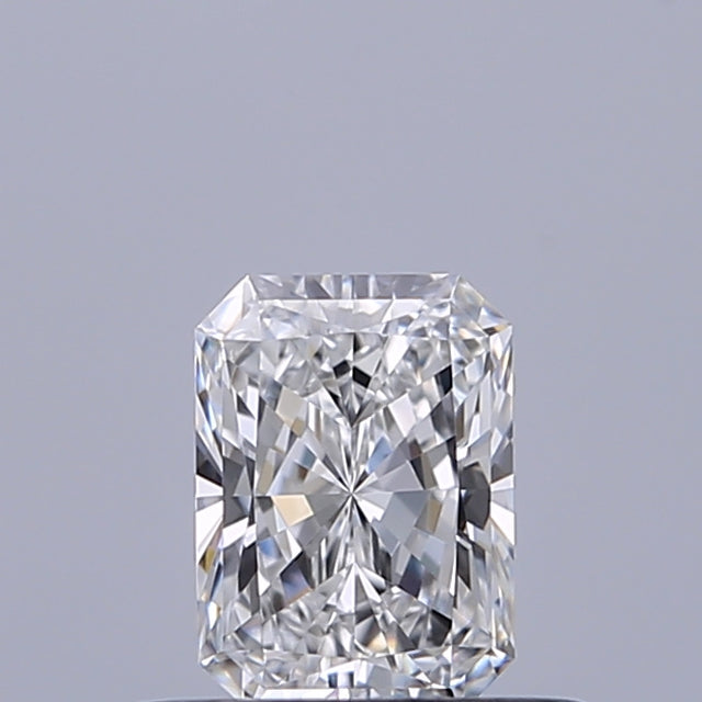 0.38 carat Radiant diamond E IF 