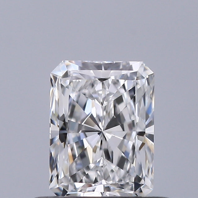 0.50 carat Radiant diamond D VS1 
