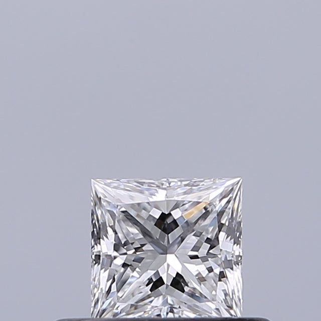 0.31 carat Princess diamond D VVS2 