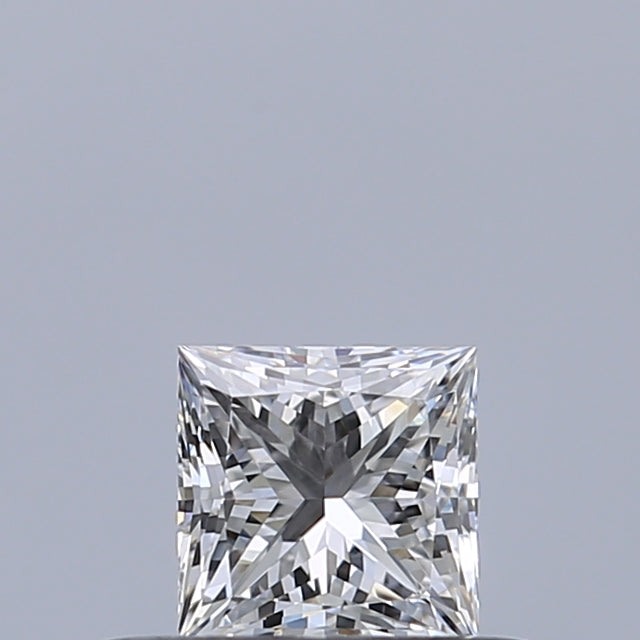 0.31 carat Princess diamond E VS2 