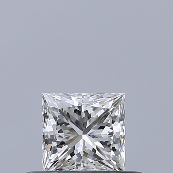 0.31 carat Princess diamond E VVS1 