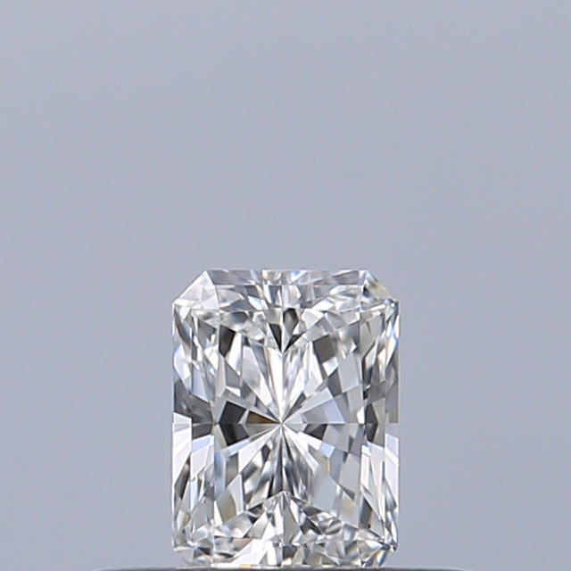 0.24 carat Radiant diamond E VVS1 