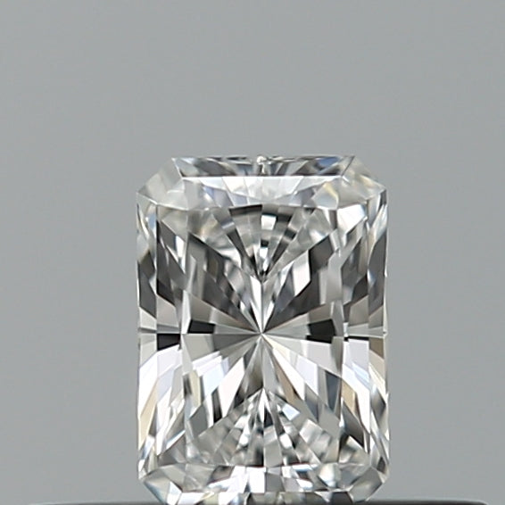 0.26 carat Radiant diamond E VVS1 