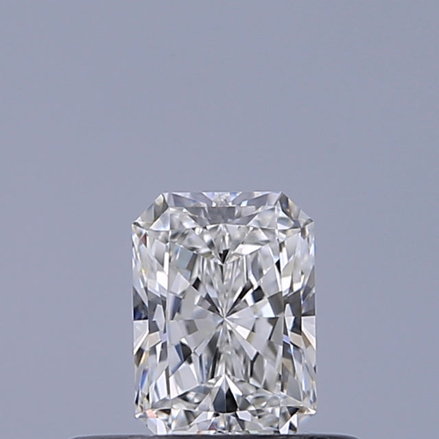 0.30 carat Radiant diamond E IF 