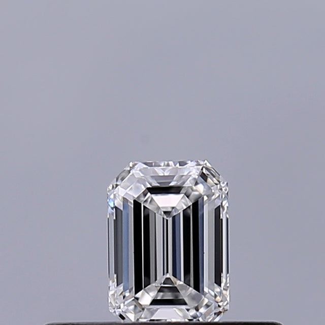 0.23 carat Emerald diamond E VVS2 