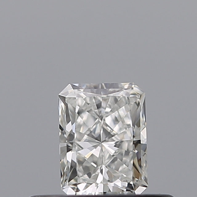 0.29 carat Radiant diamond F VVS2 