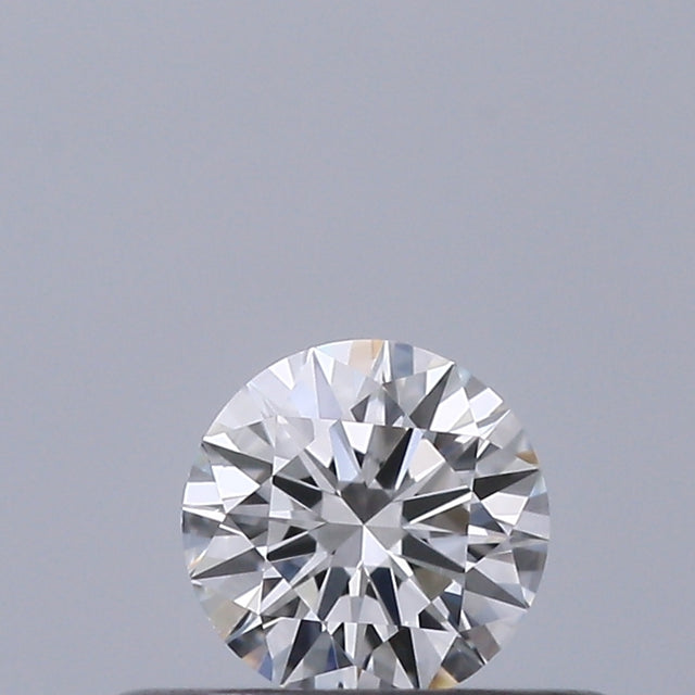 0.24 carat Round diamond E VVS2 Excellent