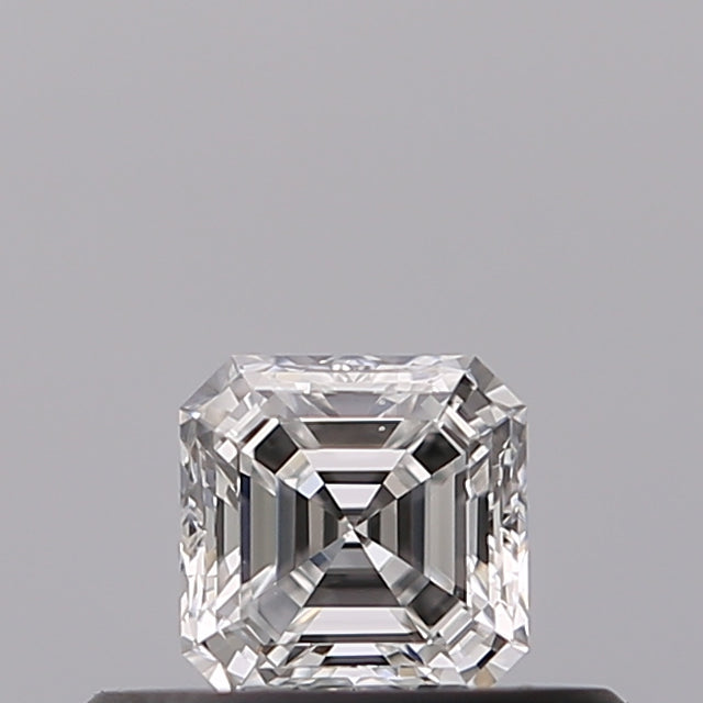 0.30 carat Emerald diamond D VS2 
