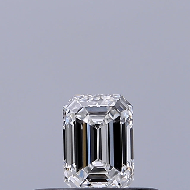 0.23 carat Emerald diamond E IF 