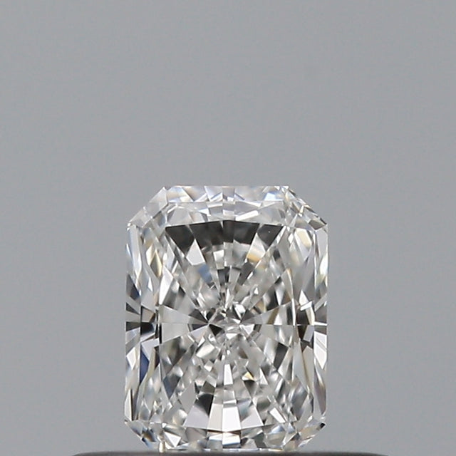 0.30 carat Radiant diamond F  VVS1 