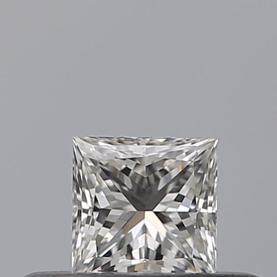0.23 carat Princess diamond F VVS1 
