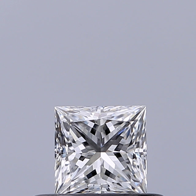 0.32 carat Princess diamond E VVS1 